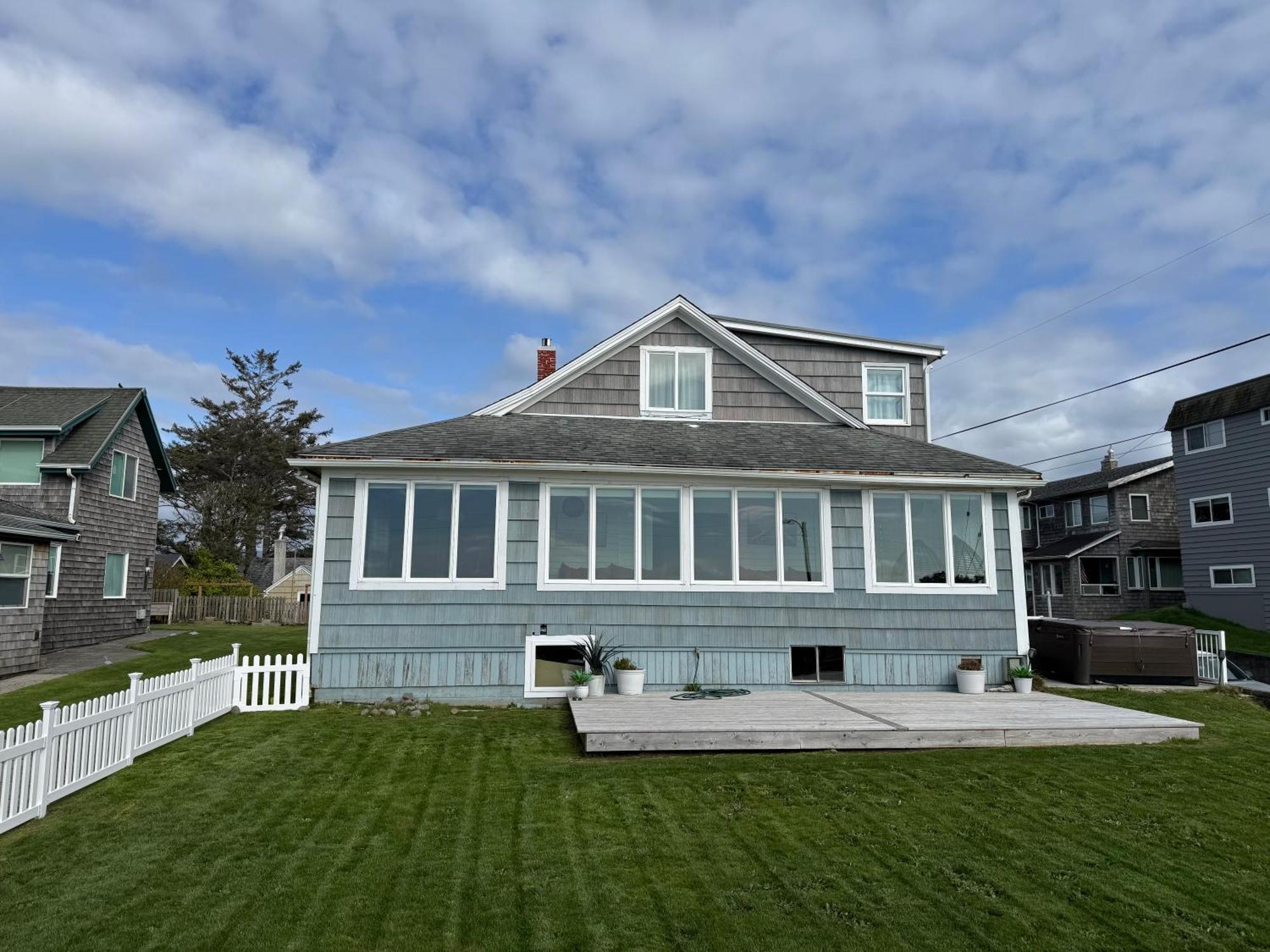 Seaside Beach Front House On The Promenade 外观 照片